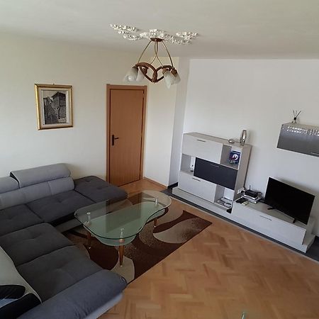 Apartment Marasha Plovdiv Buitenkant foto