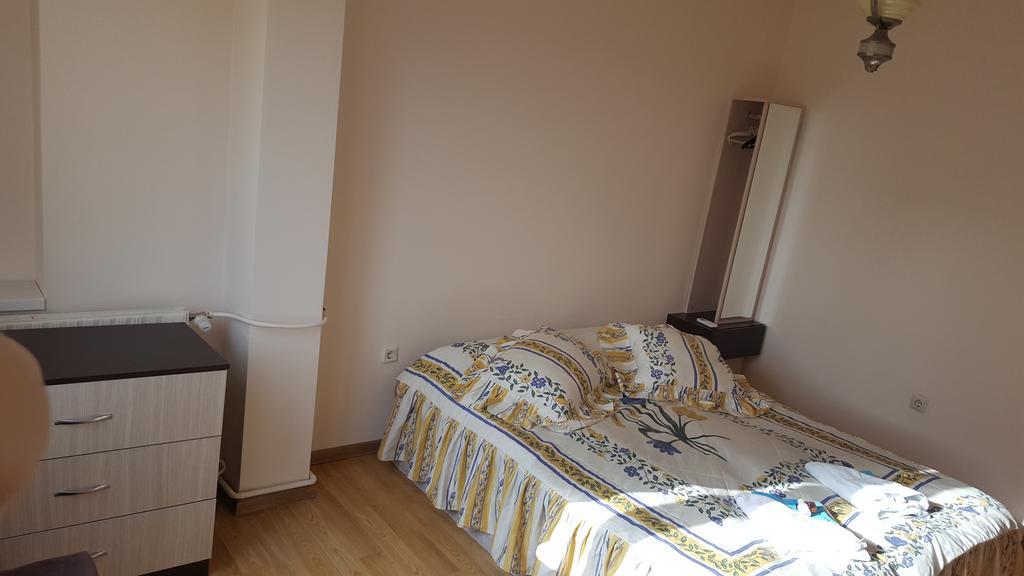 Apartment Marasha Plovdiv Buitenkant foto